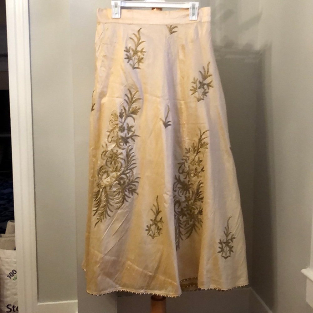 Gold Lehenga/Anarkali Underskirt with Embroidery